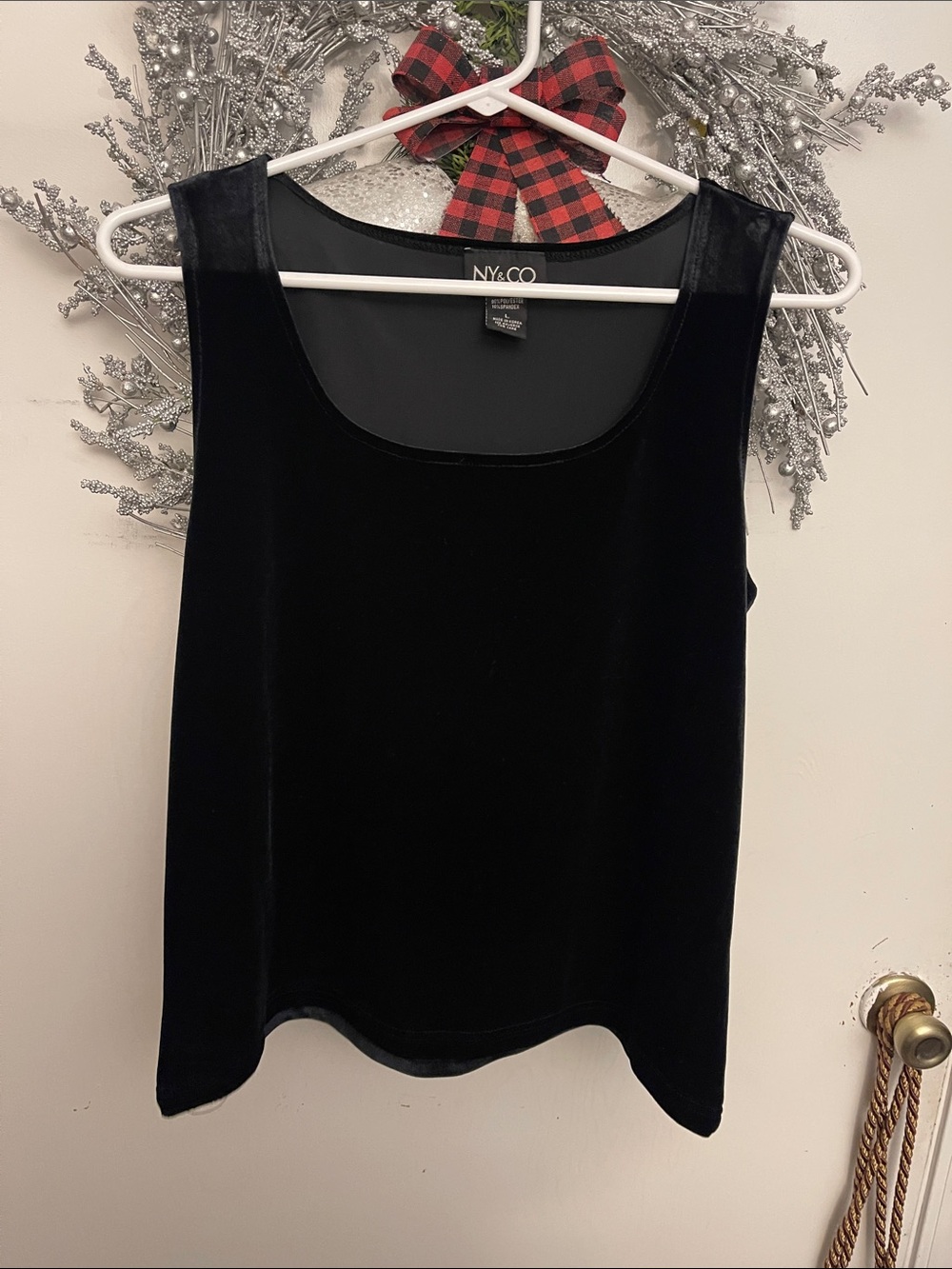New York & Company Black Velvet Scoop Neck Tank